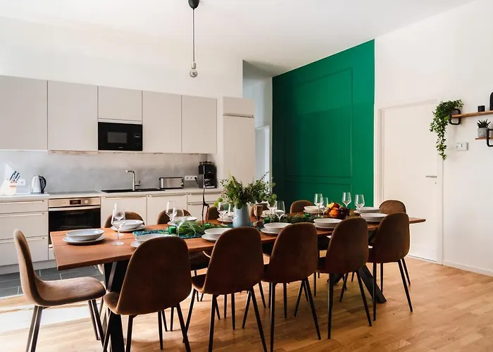 165M2 Downtown Family Suite 5Br, 3Bath, Kids Room, 11Min Alexanderplatz