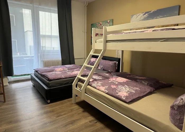 Berlin Pur - Wohnung Fuer Bis Zu 12 Personen