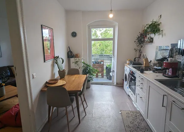Cosy Flat In Berlin\'S Trendy Area
