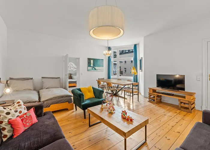 Wilhelmshavener 3Br In Downdown Moabit