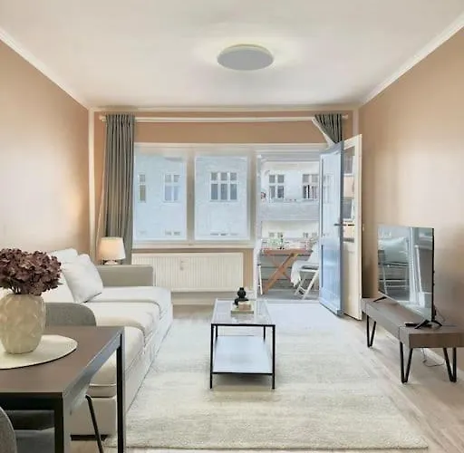 2 Zimmer Apartment Mit Parkplatz