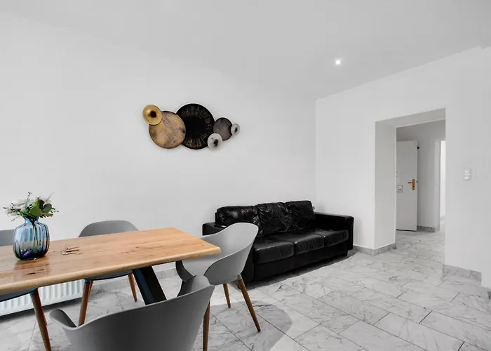 Central 3 Bedroom Apartment In Kreuzberg