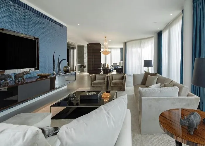 Ultra Luxury Penthouse Residence With Pool