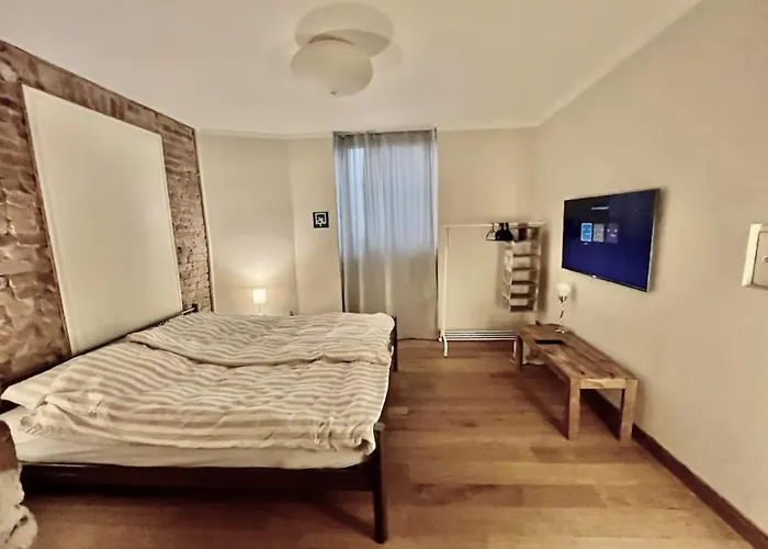 Fewo Im Nollendorfkiez, 2 Zimmer, Kueche, Bad,