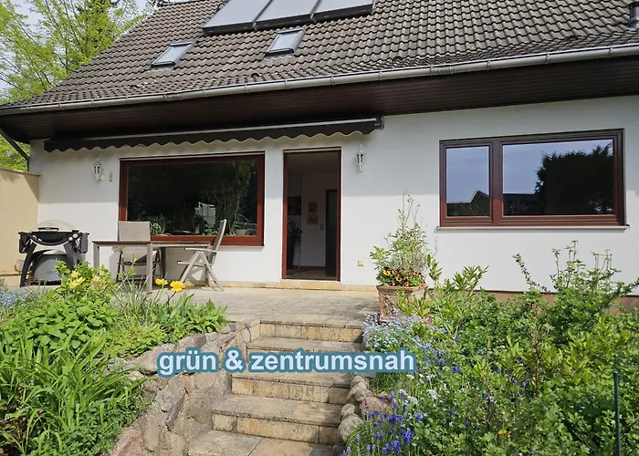 4 Sterne Souterrain Apartment Alt-Mariendorf