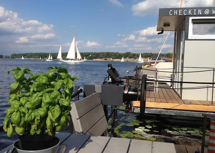 Hausboot Wannsee 1