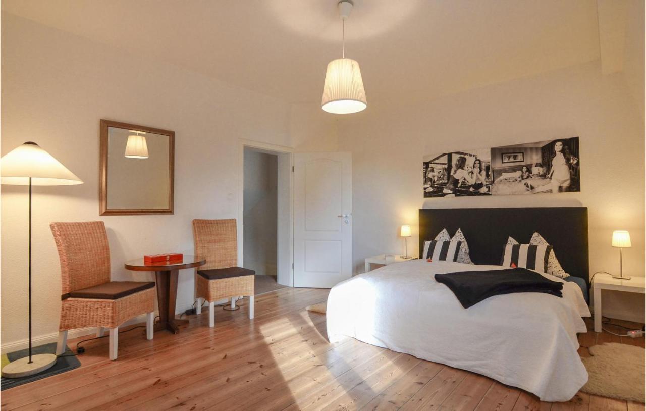 2 Bedroom Lovely In