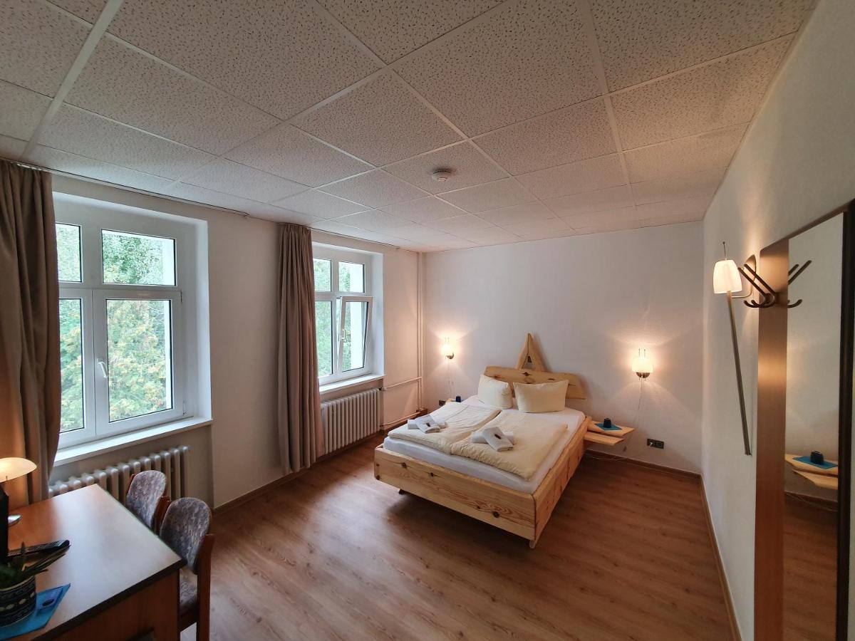 Waldhotel Am Berlin-schmoeckwitz Hotel 3*