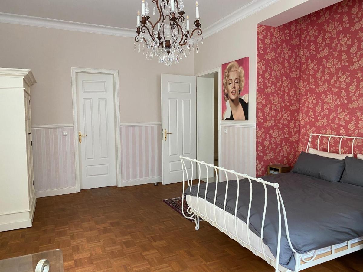 Hauptstadtluxus - Lichtverwöhnte - 340 Qm - A47198 Ferienhaus