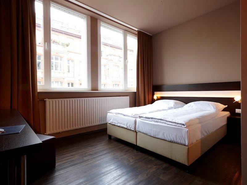Hotel Smart
