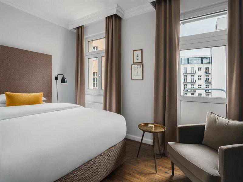 Aparthotel Bob W Mitte 4*