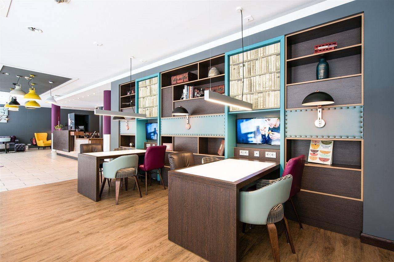 Express Centre West Hotel 3*