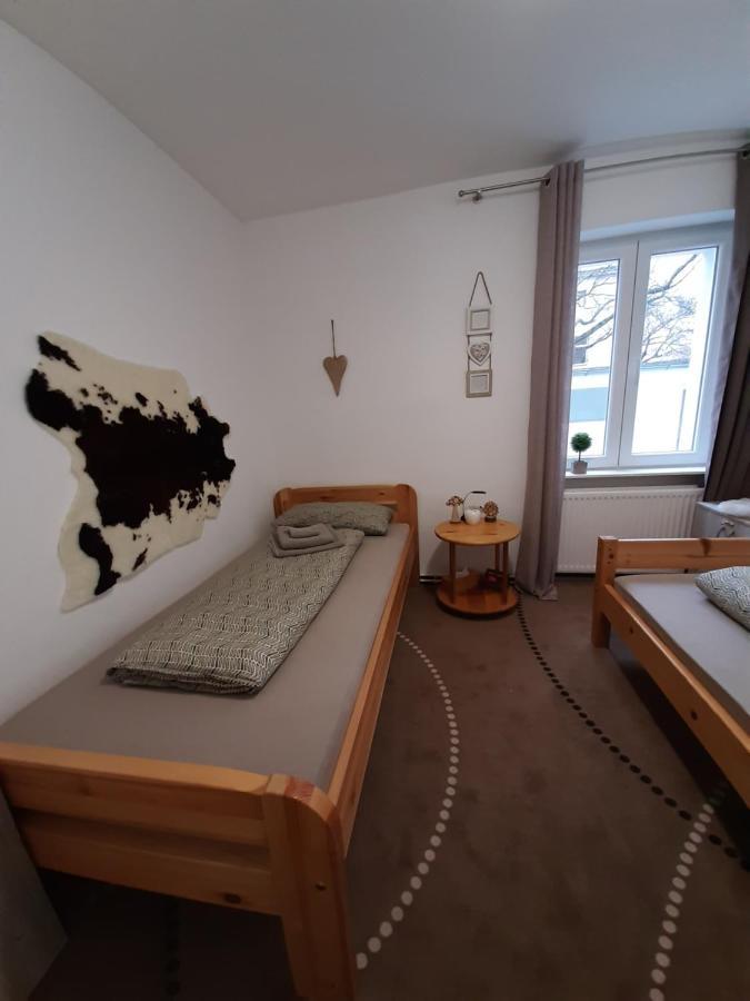 Hostel New Mitte Free Snack Hot Tea And Coffee *