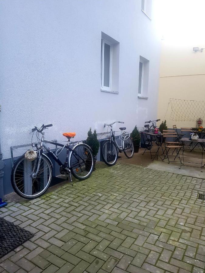 New Mitte Free Snack Hot Tea And Coffee Hostel