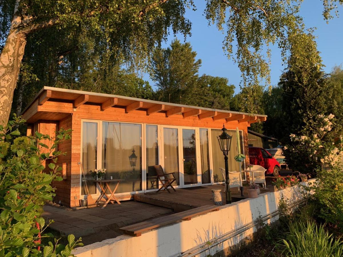 Tiny House Oder Auf Der Sunset Marina Berlin