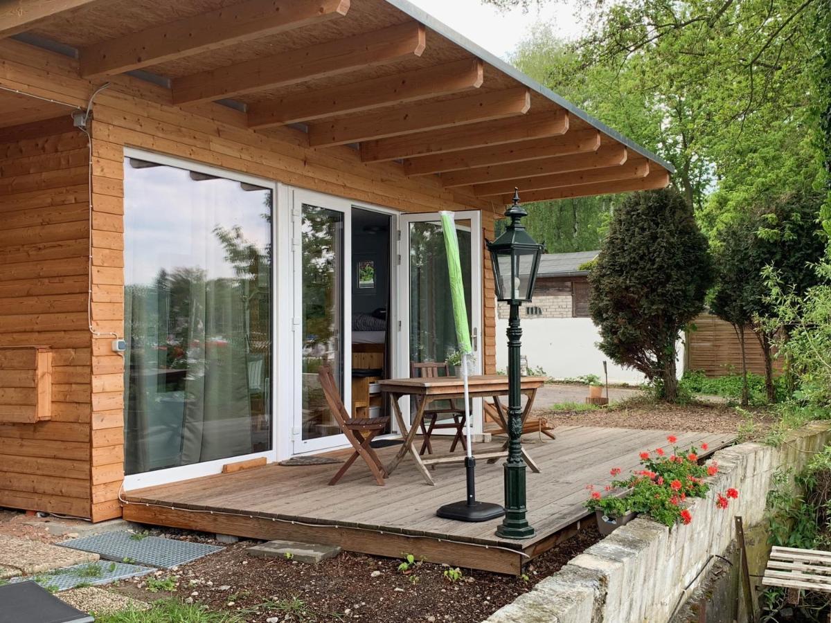 Tiny House Oder Auf Der Sunset Marina Berlin
