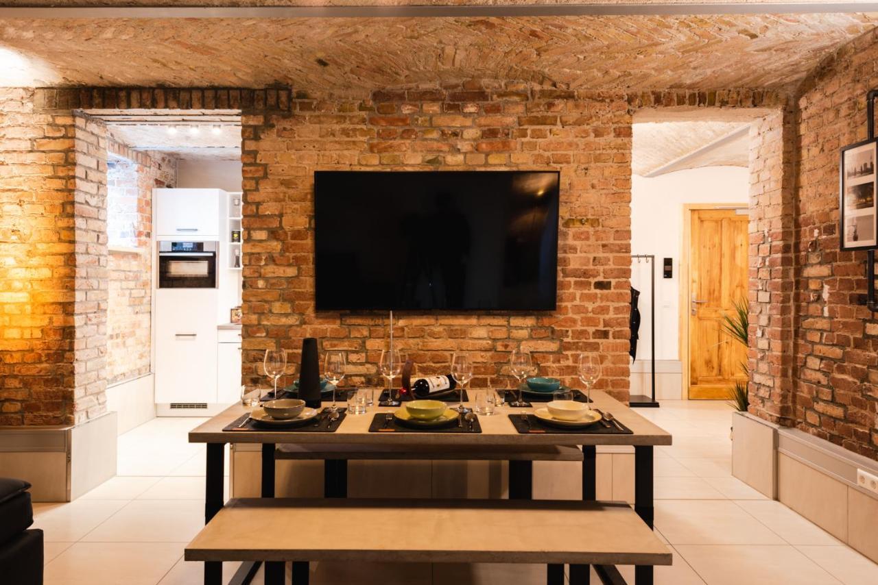 Luxurious Urban Living - Premium Downtown Next To Hbf *