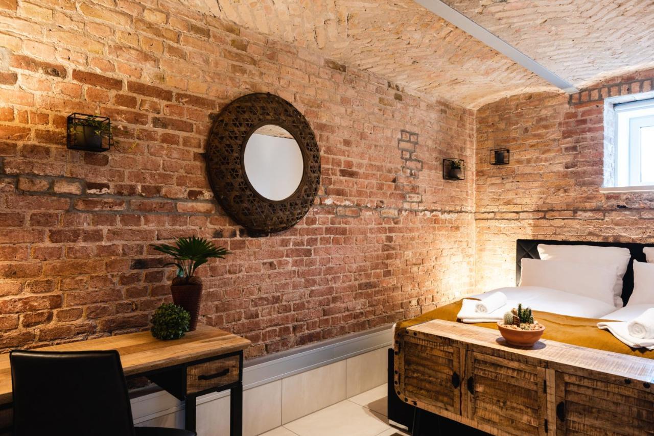 Luxurious Urban Living - Premium Downtown Next To Hbf *