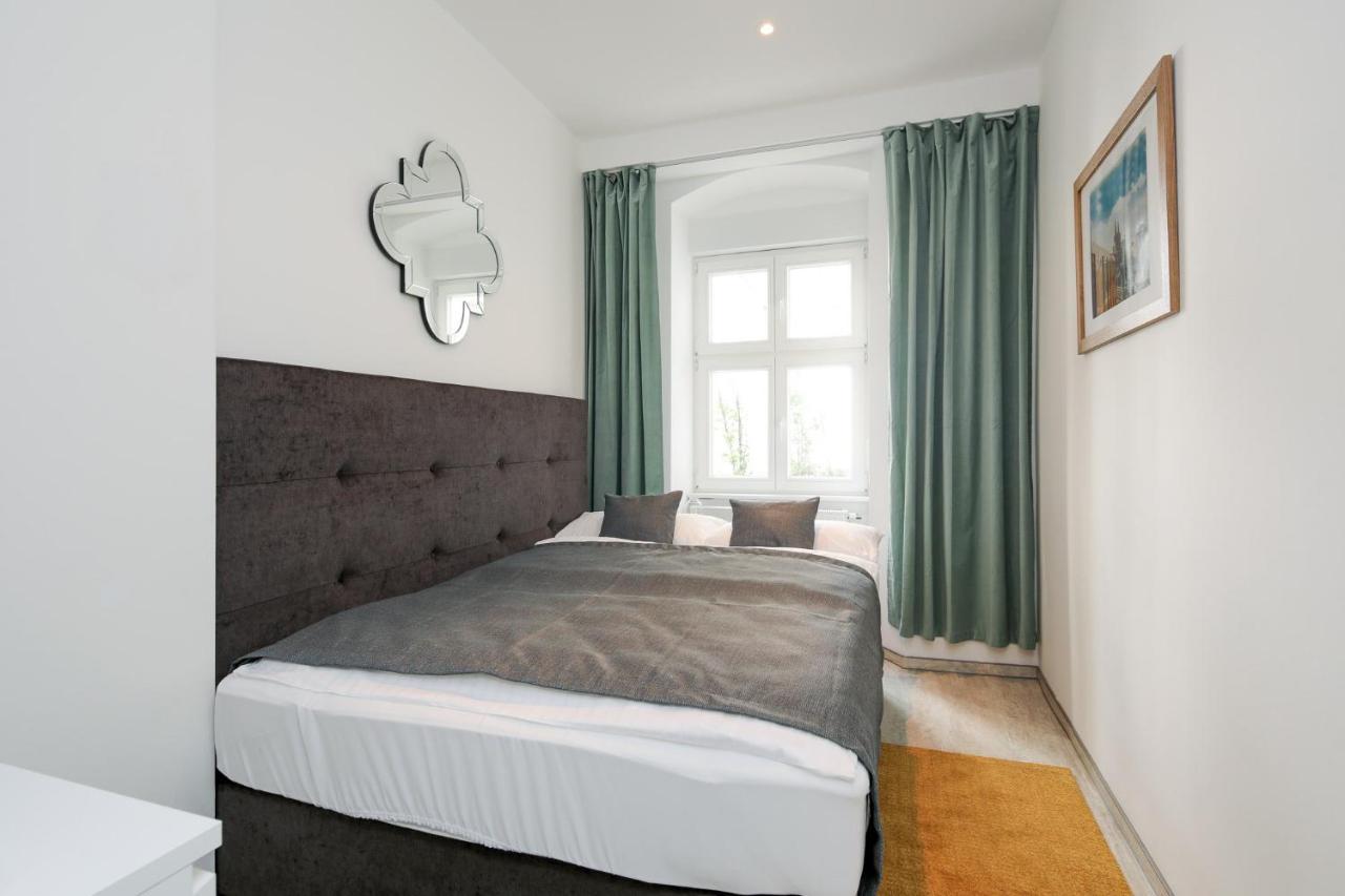 4 Personen Altbau Nahe Kurfürstendamm *
