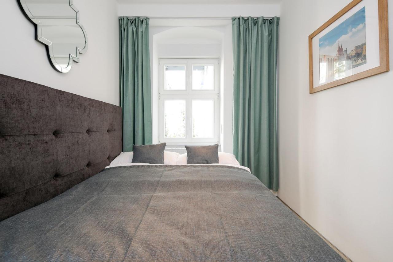 4 Personen Altbau Nahe Kurfürstendamm *