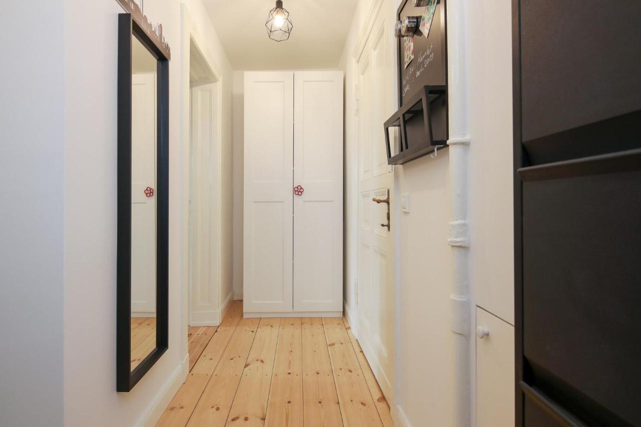 4 Personen Altbau Nahe Kurfuerstendamm - Romeo & Julia Lejlighed Berlin