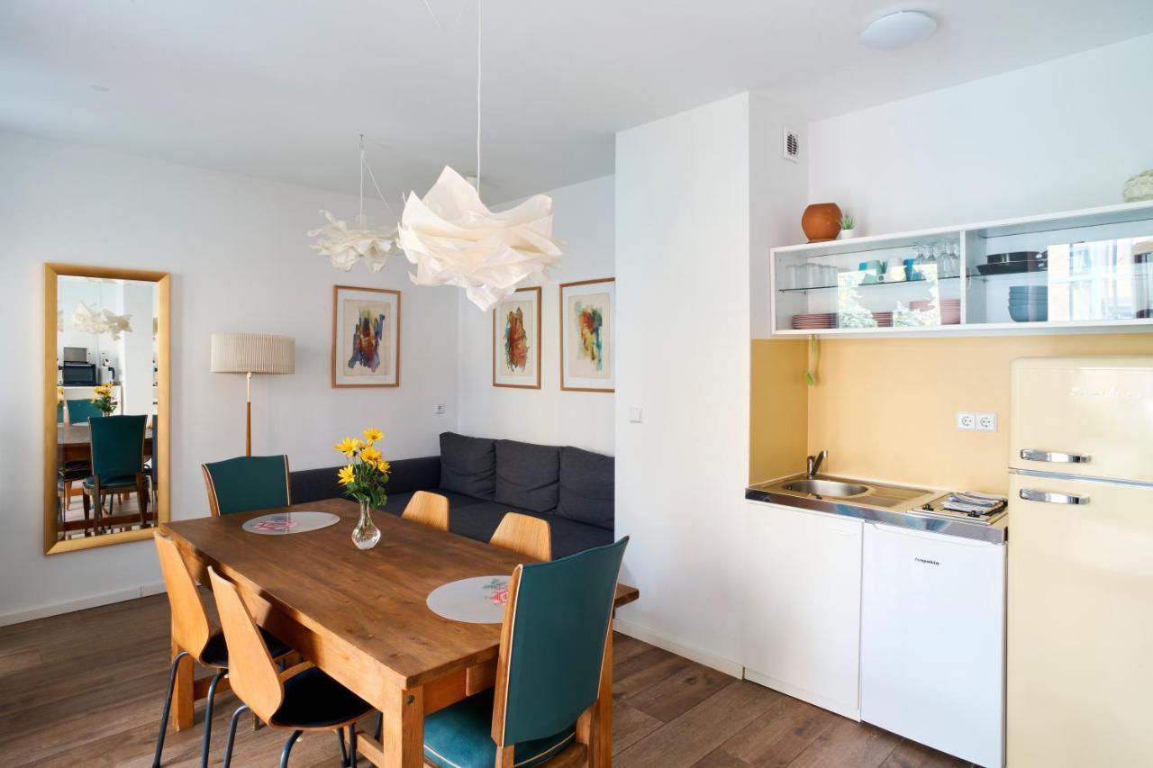 Beautiful Backyard Remise Apartment Berlin