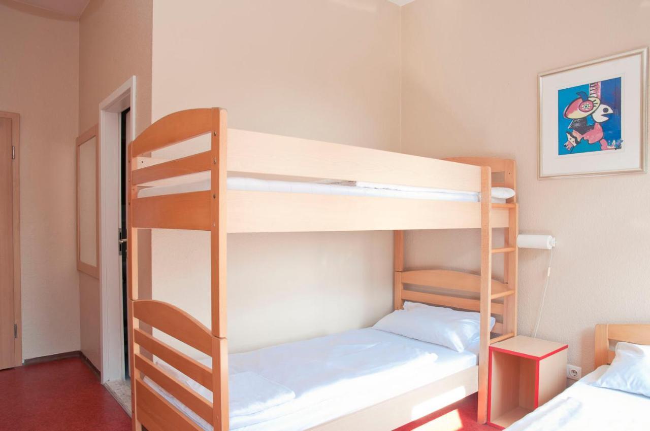 Hotel Happy 2*