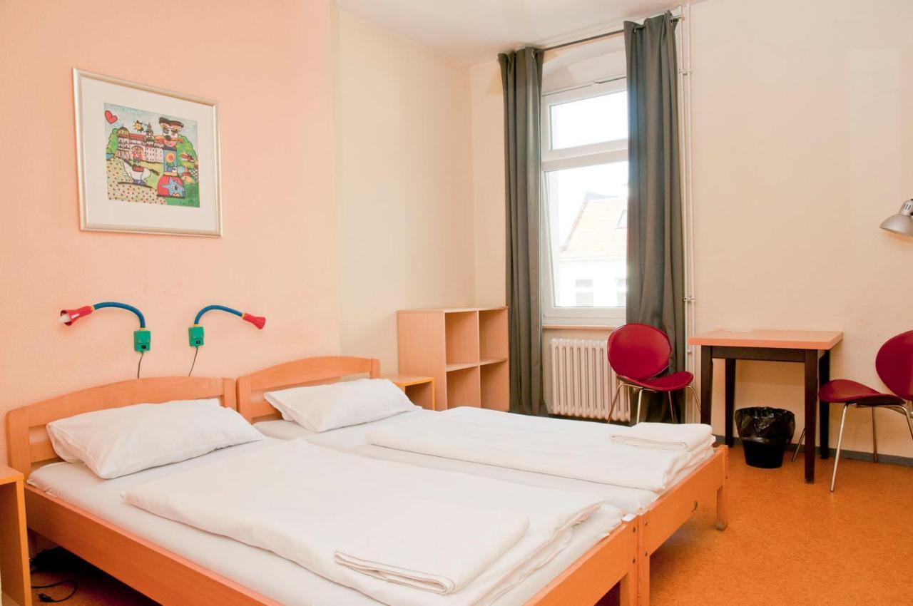 Hotel Happy