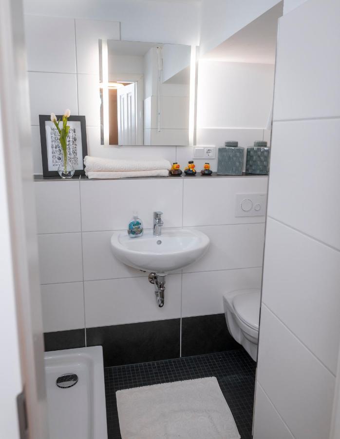 90qm Zentrum Nähe Prenzlauer Berg, 2 Bäder Apartment *