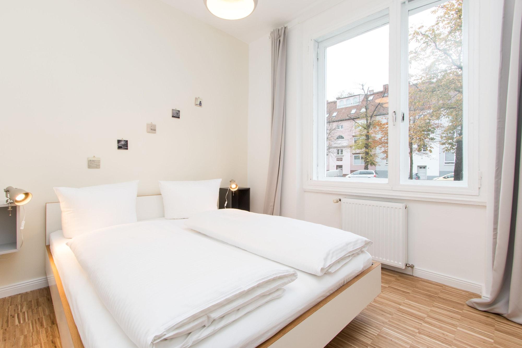 Primeflats - Aroser Allee Apartment