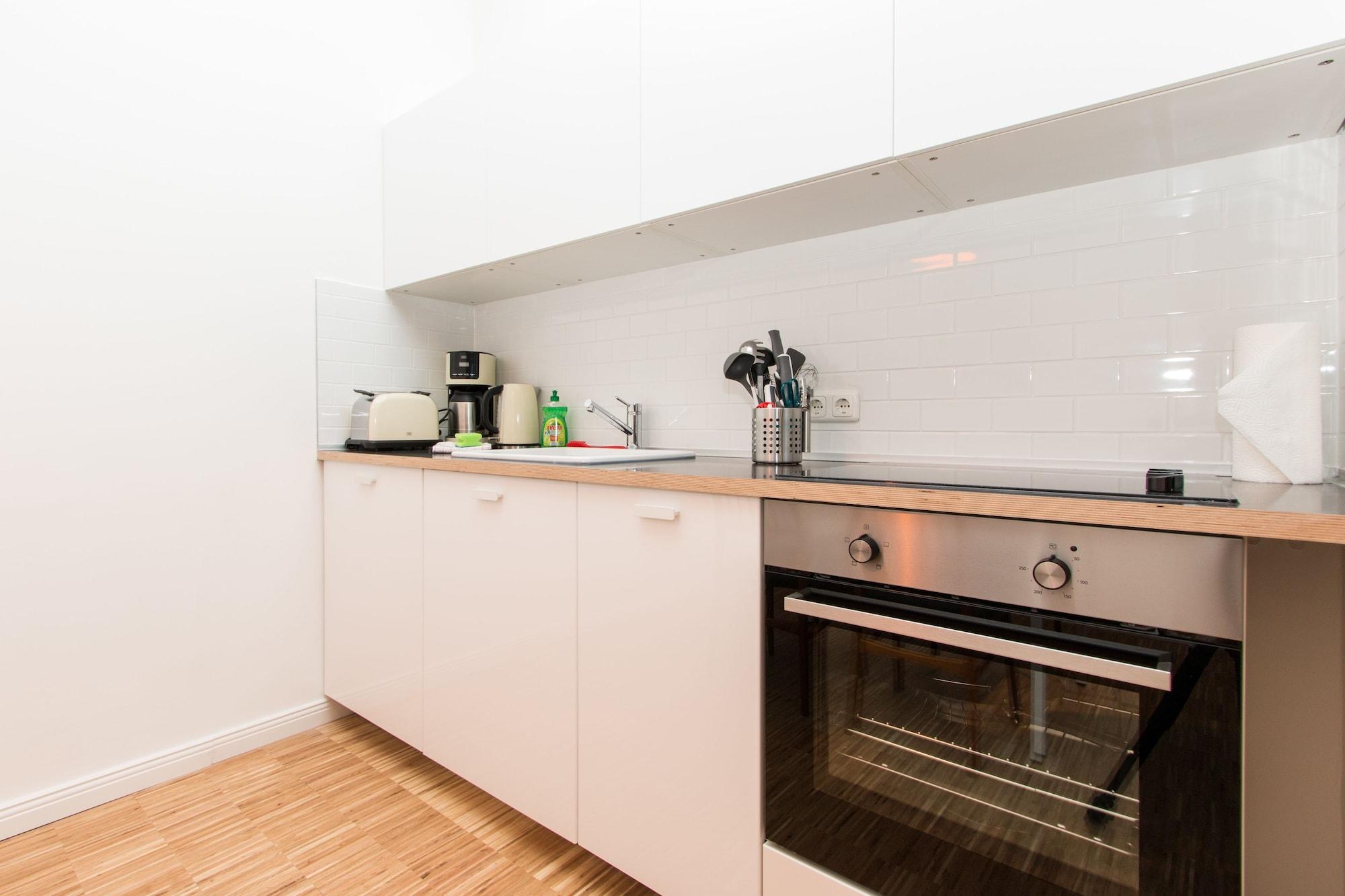 Primeflats - Aroser Allee Apartment Berlin