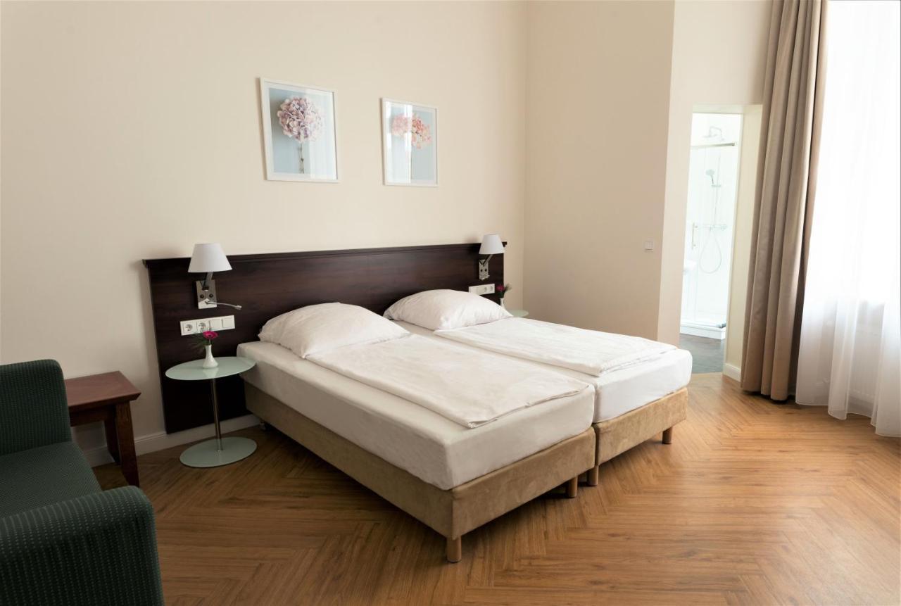 Rewari 3* Berlin