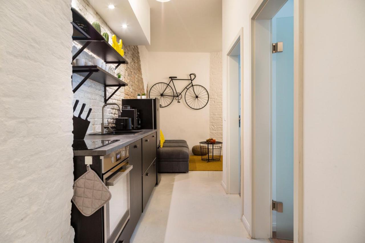 Apartment Neukolln Industrial Style 2 Bathrms 3 Bedrms +a/c