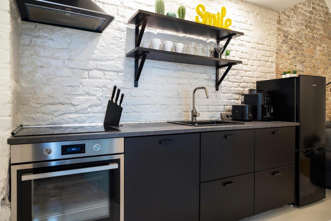 Apartment Neukolln Industrial Style 2 Bathrms 3 Bedrms +a/c Berlin