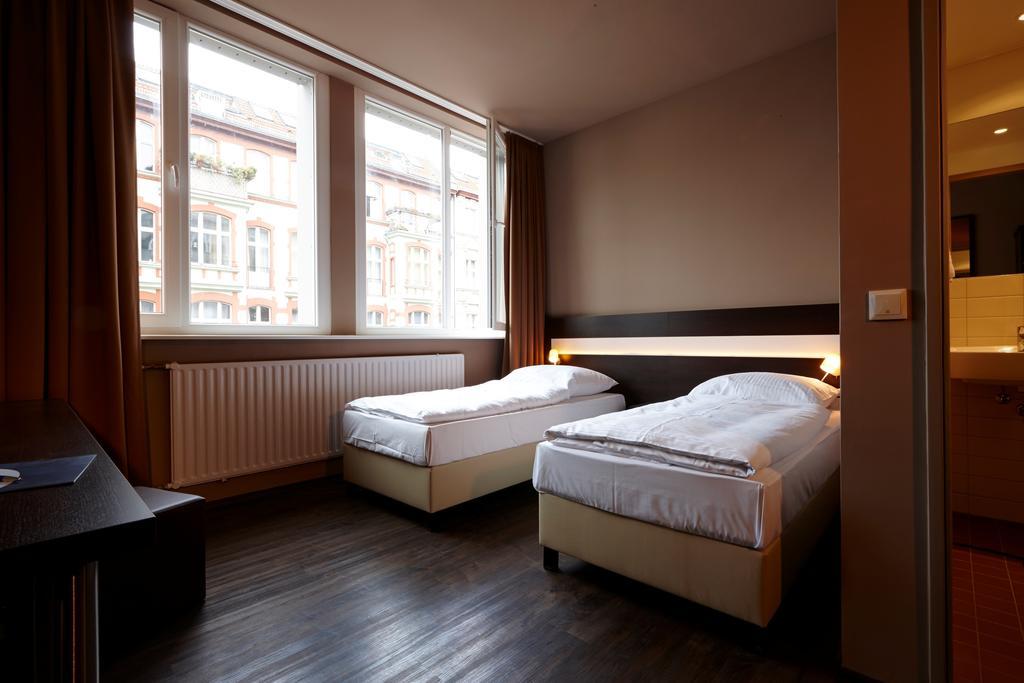 Smart Hotel