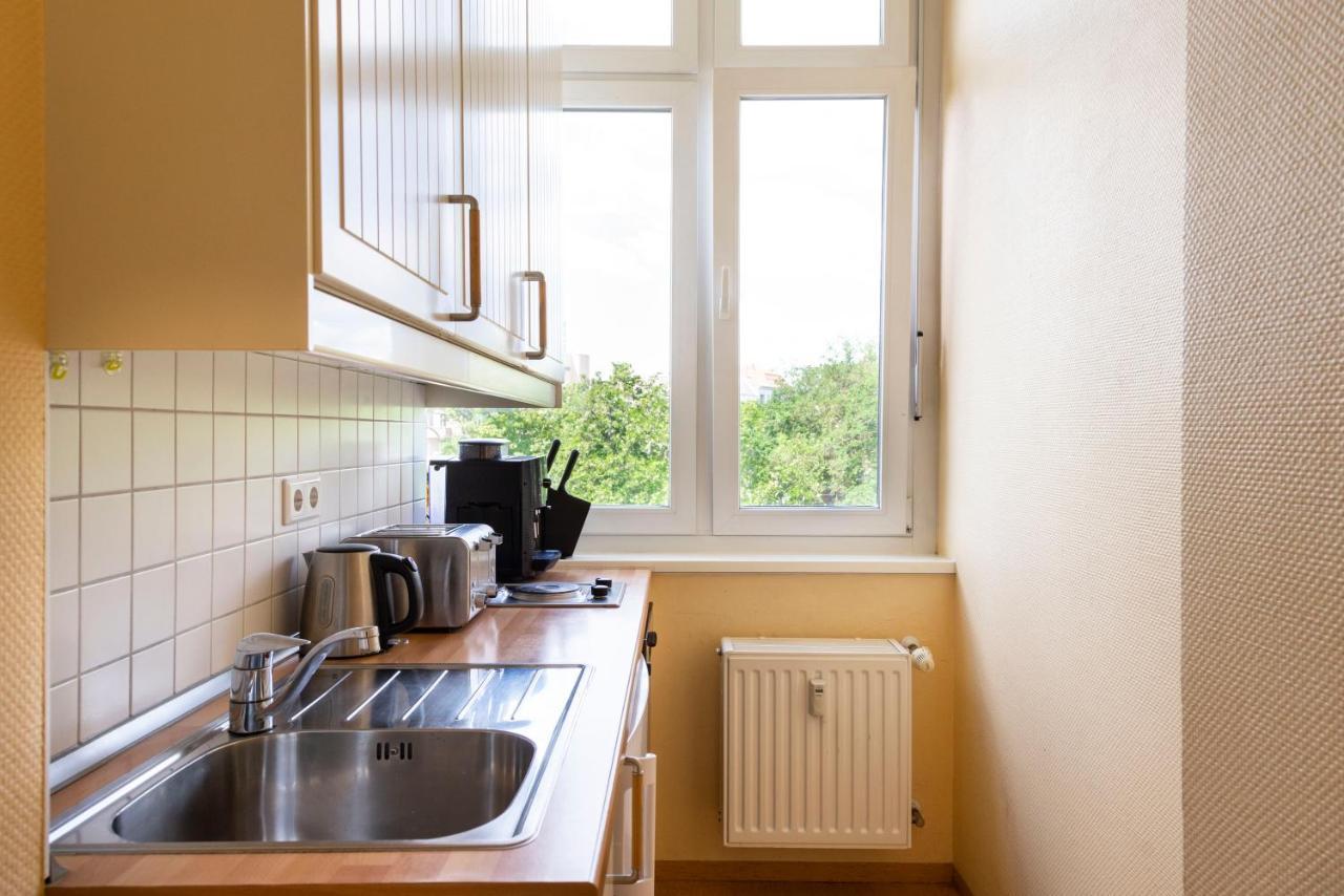 Central +3br +big Living Next To U-station * Berlin