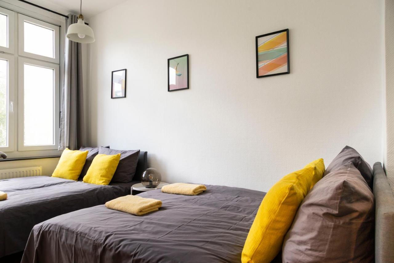 Central +3br +big Living Next To U-station *