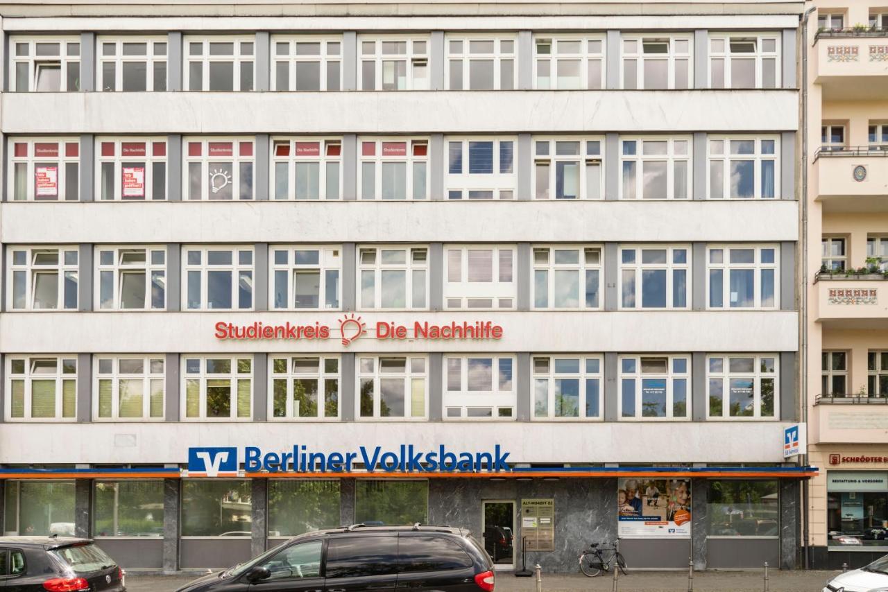 Central +3br +big Living Next To U-station Apartment Berlin