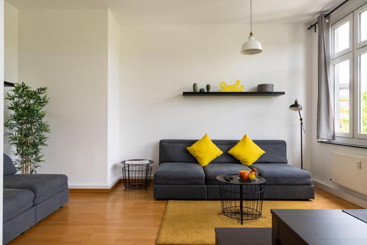 Central +3br +big Living Next To U-station *
