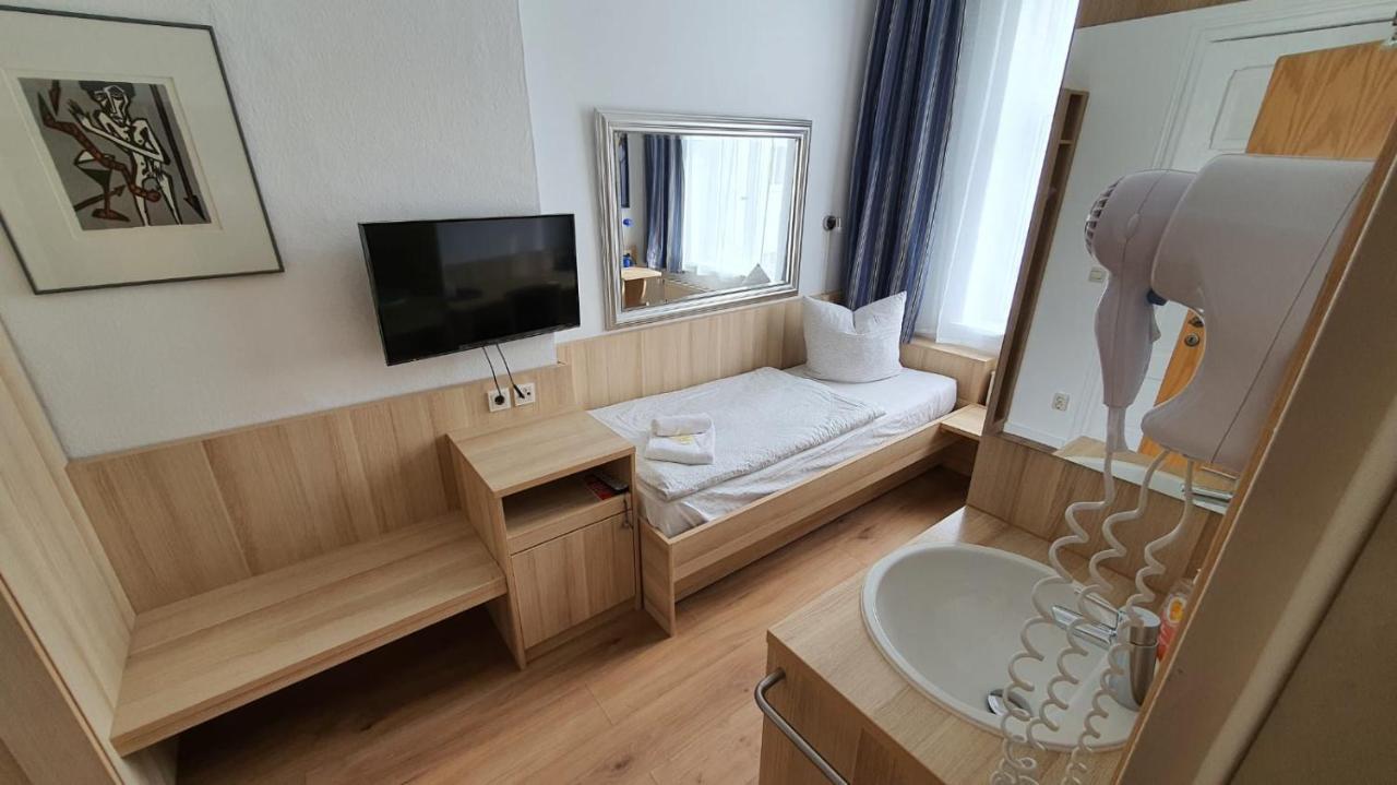 Bornholmer Hof Im Prenzlauer Berg 3*