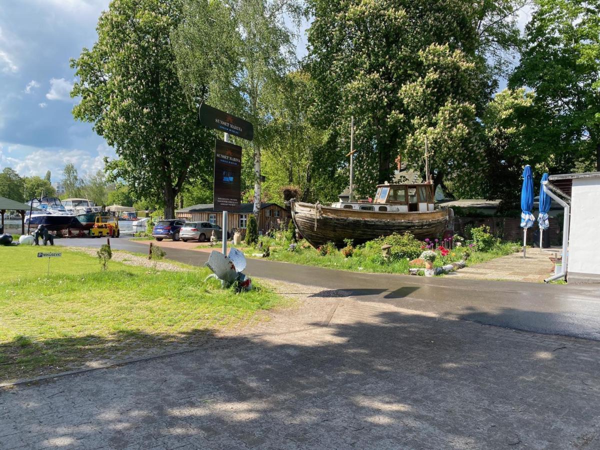 Lodge Tiny House Oder Auf Der Sunset Marina