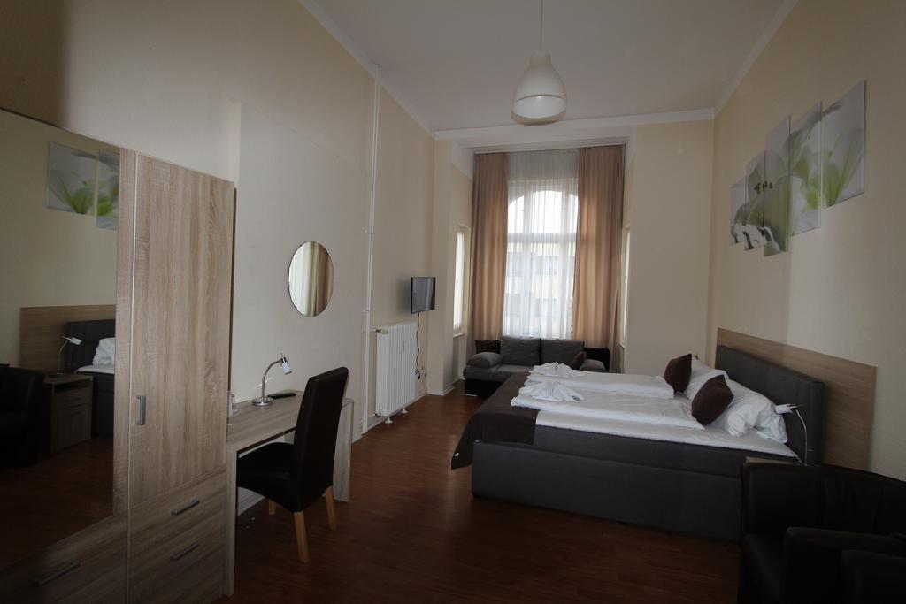 Elegia Am Kurfuerstendamm Hotel 2*