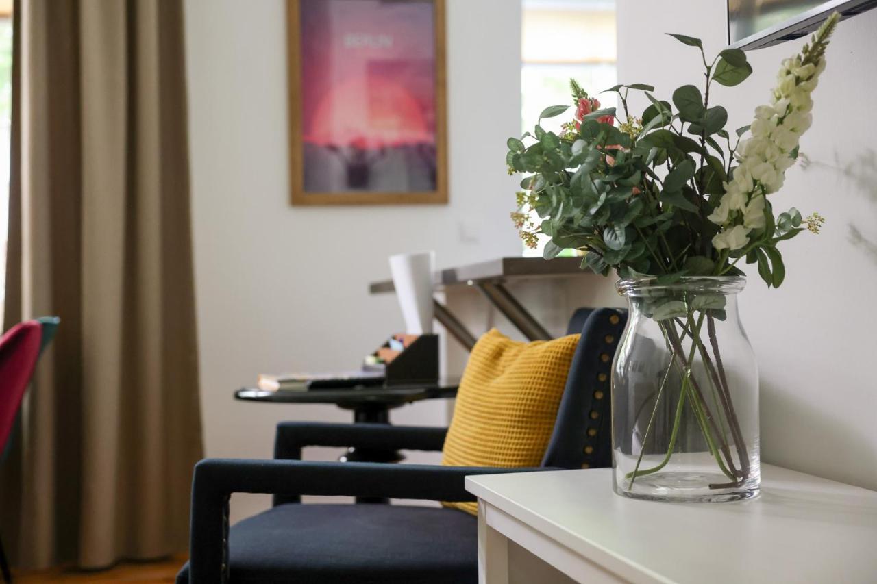 4 Personen Altbau Nahe Kurfuerstendamm - Othello Apartment