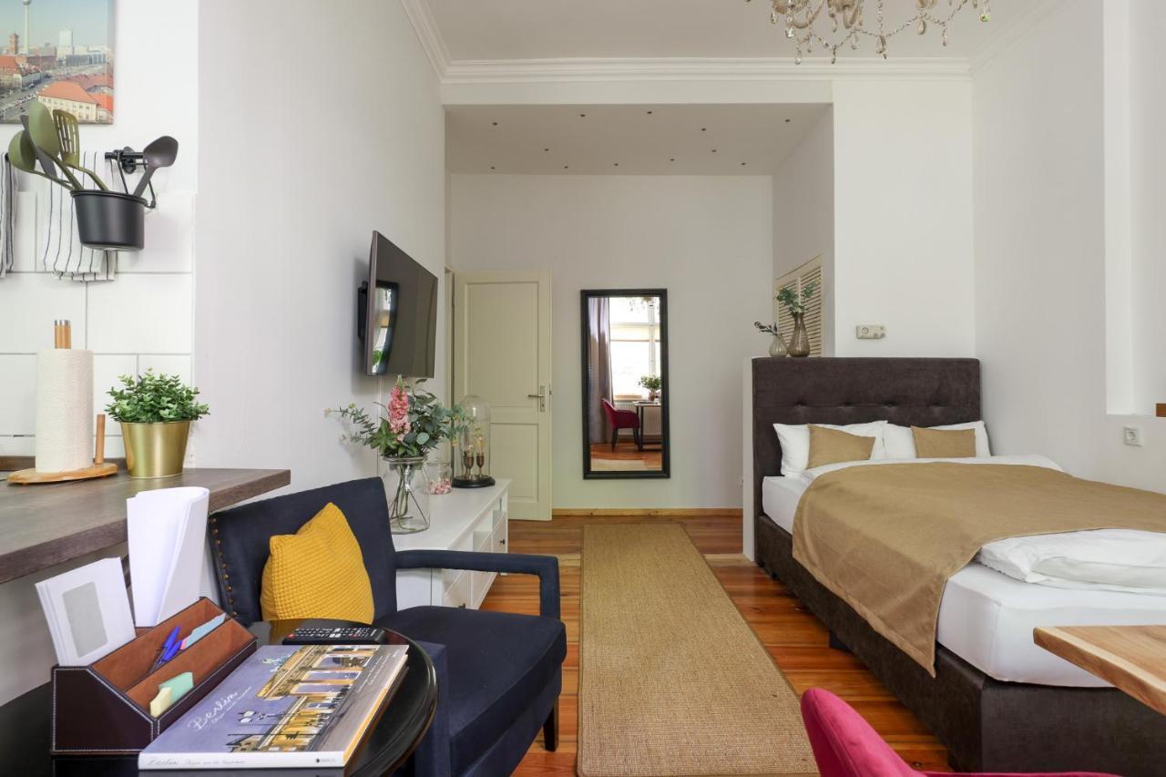 4 Personen Altbau Nahe Kurfuerstendamm - Othello