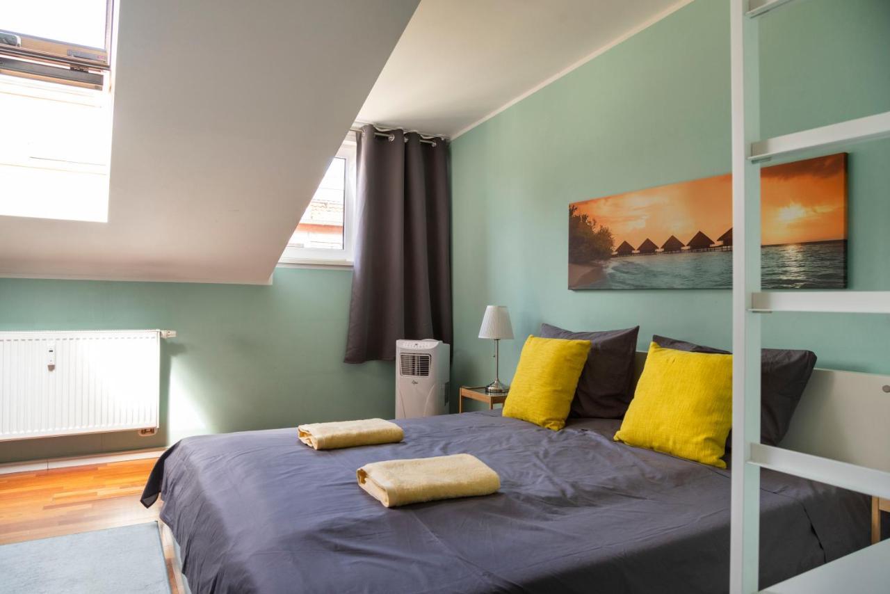 Rosenthaler Calling - Rooftop Apartment+a/c *