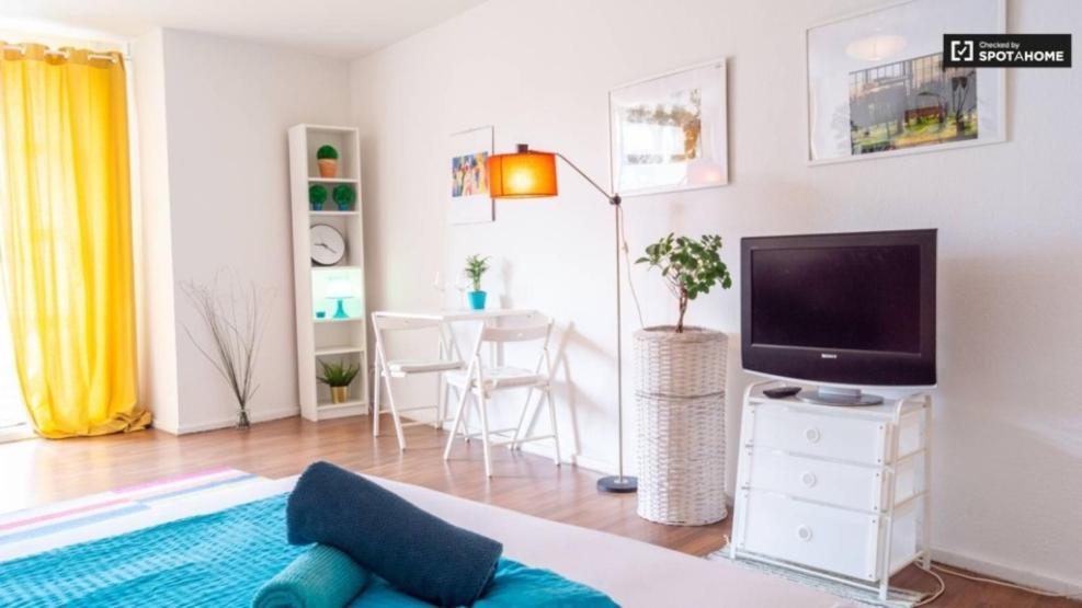 Apartment Comfort City West