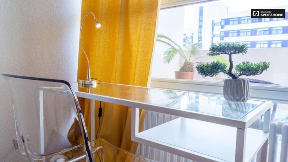 Apartment Comfort City West