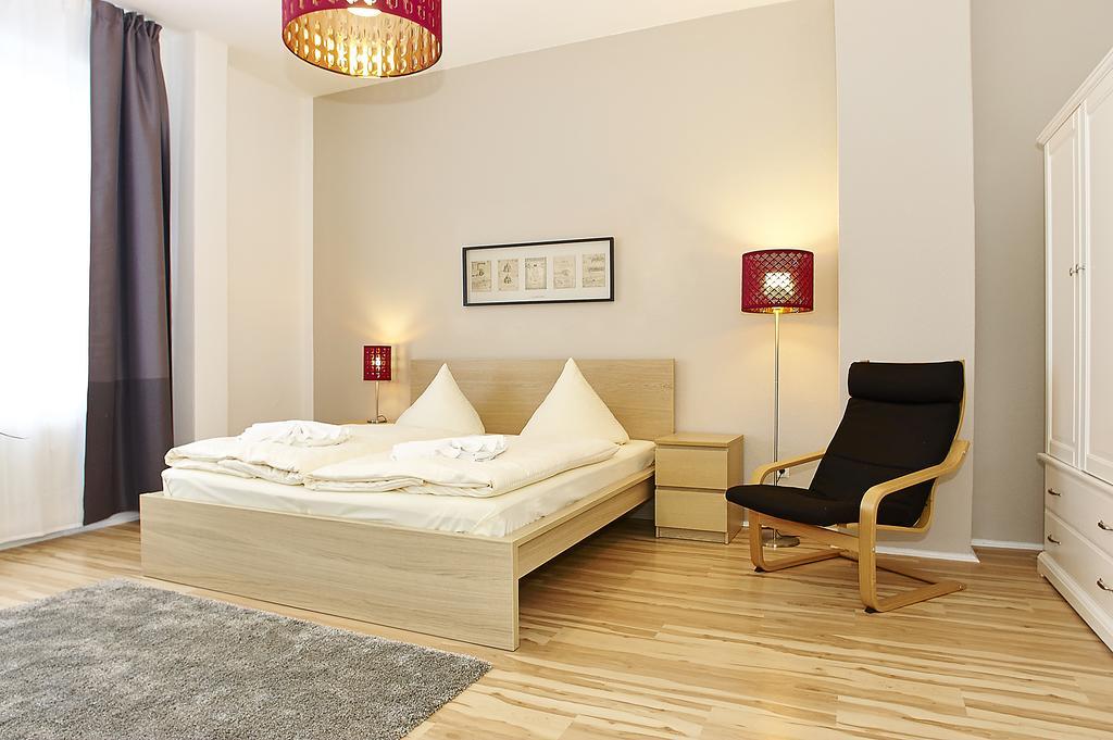 Bearlincity - Center West * Berlin