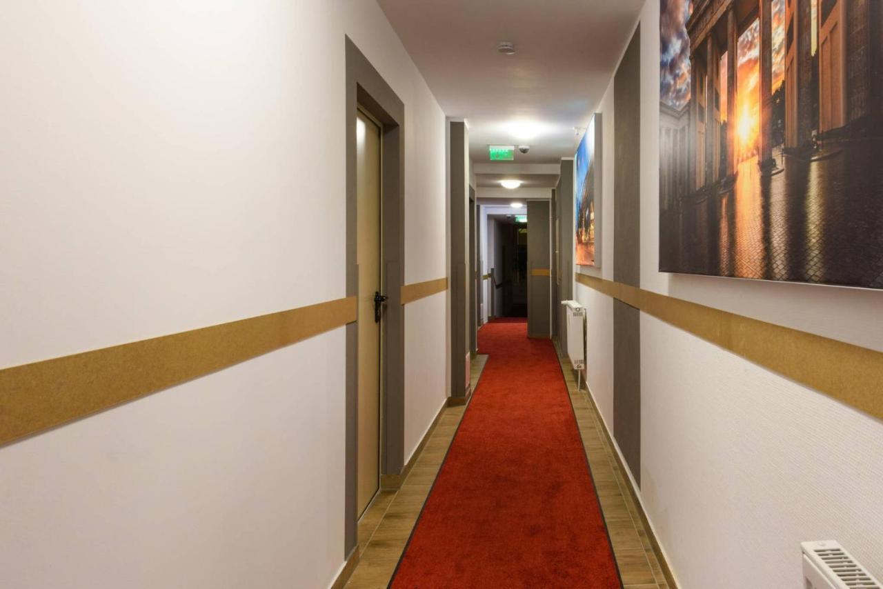 Guest house Hotelroom In N7 Prenzlauer Berg Neu Berlin