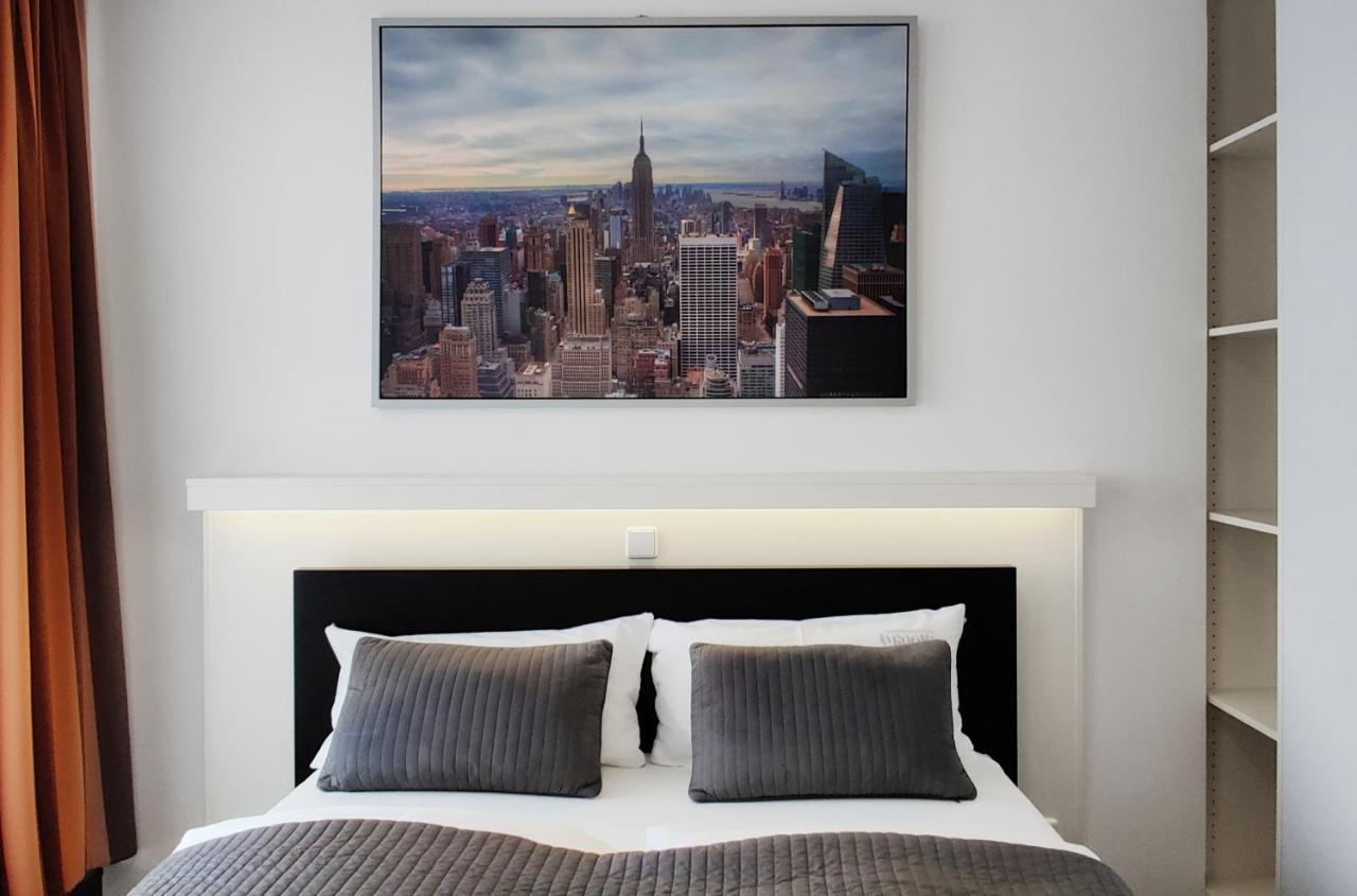 Apartment 6 *